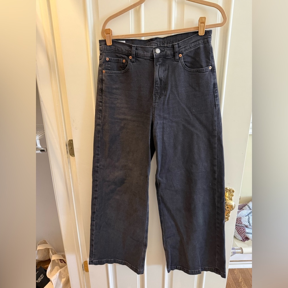 GAP Women’s Relaxed Fit Black Jeans